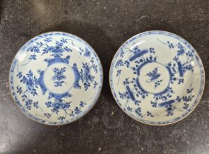 coppia di piatti cinesi